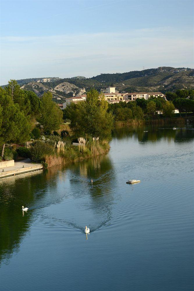 Residence Pierre & Vacances Les Coteaux De Pont-Royal Mallemort Bagian luar foto
