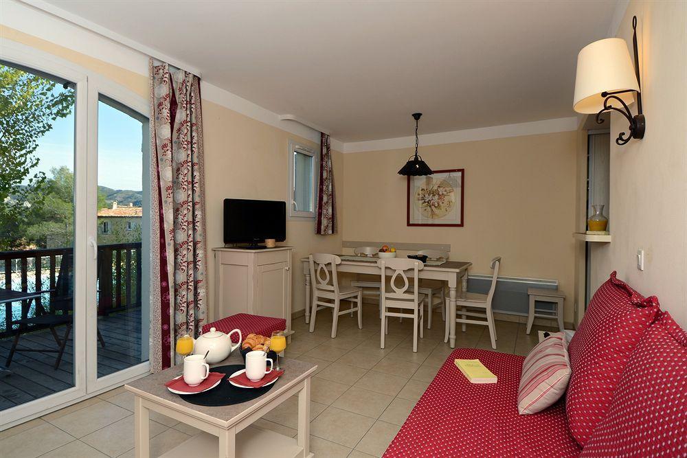 Residence Pierre & Vacances Les Coteaux De Pont-Royal Mallemort Bagian luar foto