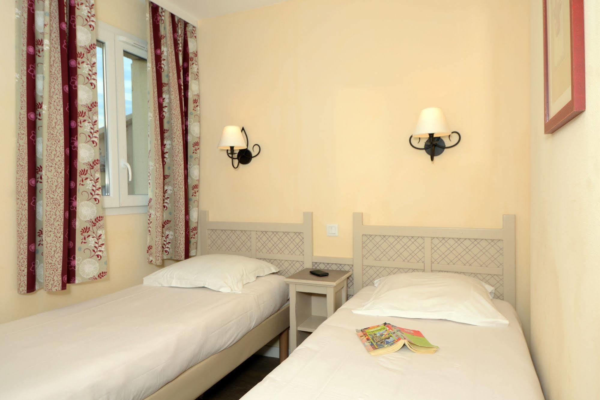 Residence Pierre & Vacances Les Coteaux De Pont-Royal Mallemort Bagian luar foto