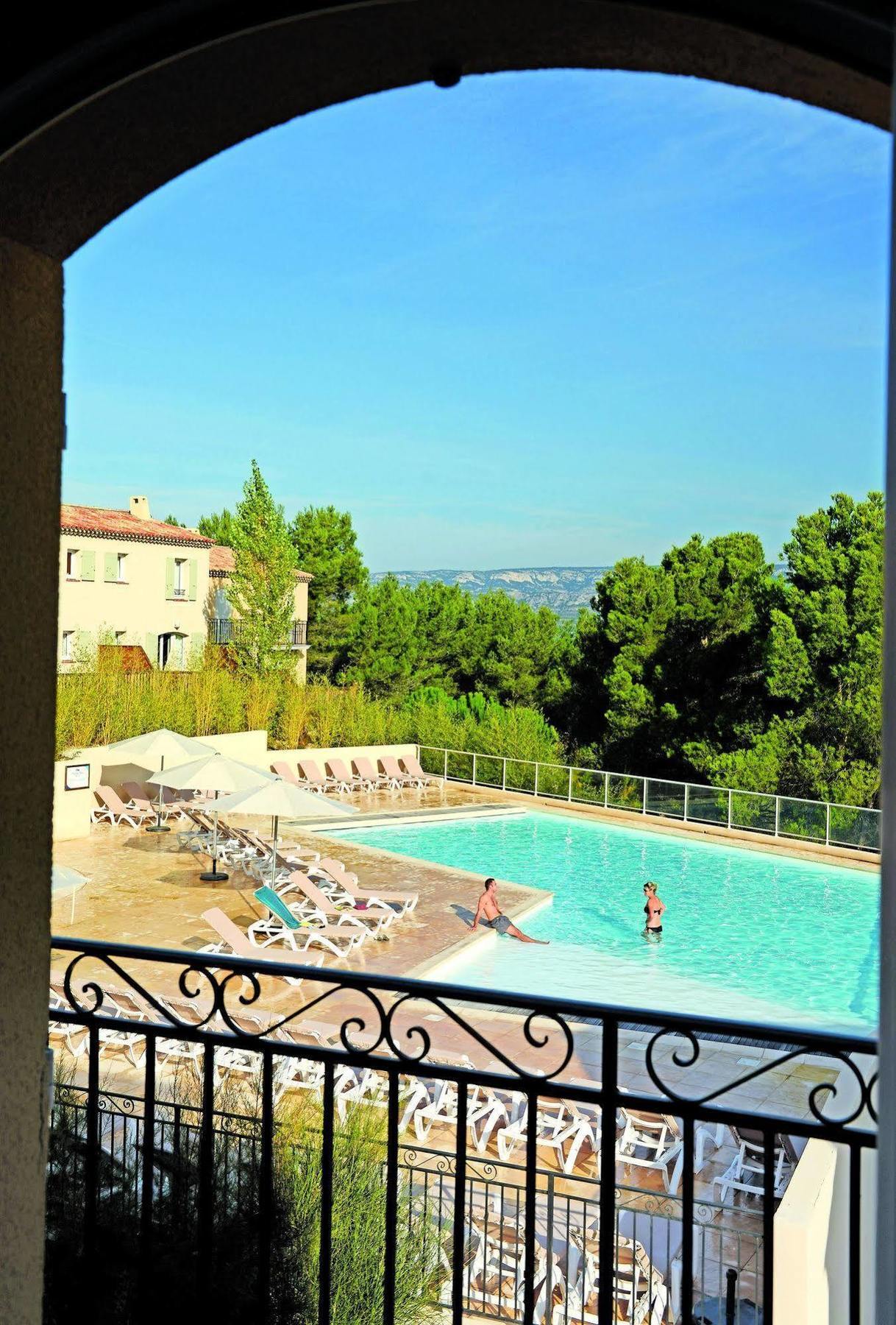 Residence Pierre & Vacances Les Coteaux De Pont-Royal Mallemort Bagian luar foto