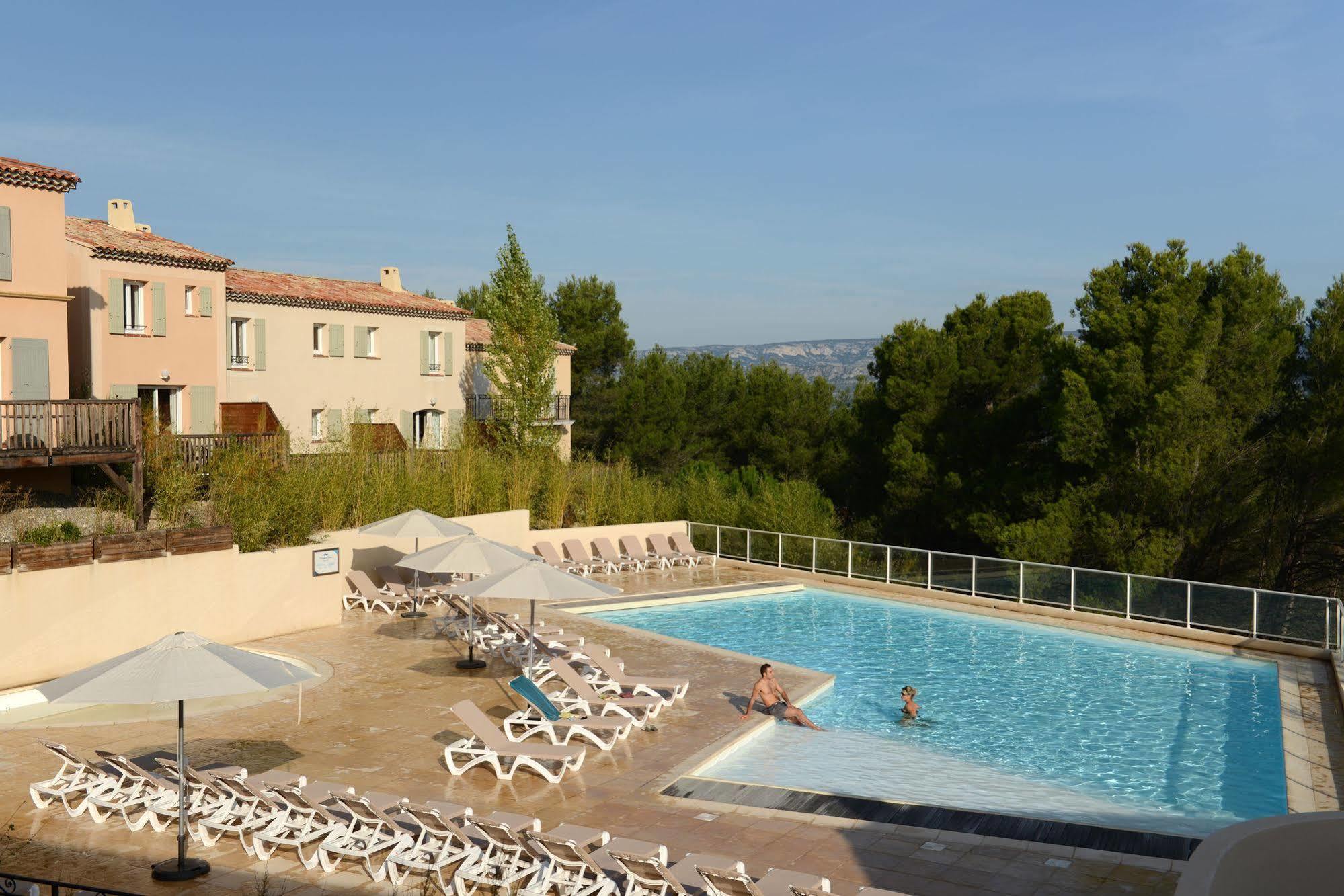 Residence Pierre & Vacances Les Coteaux De Pont-Royal Mallemort Bagian luar foto
