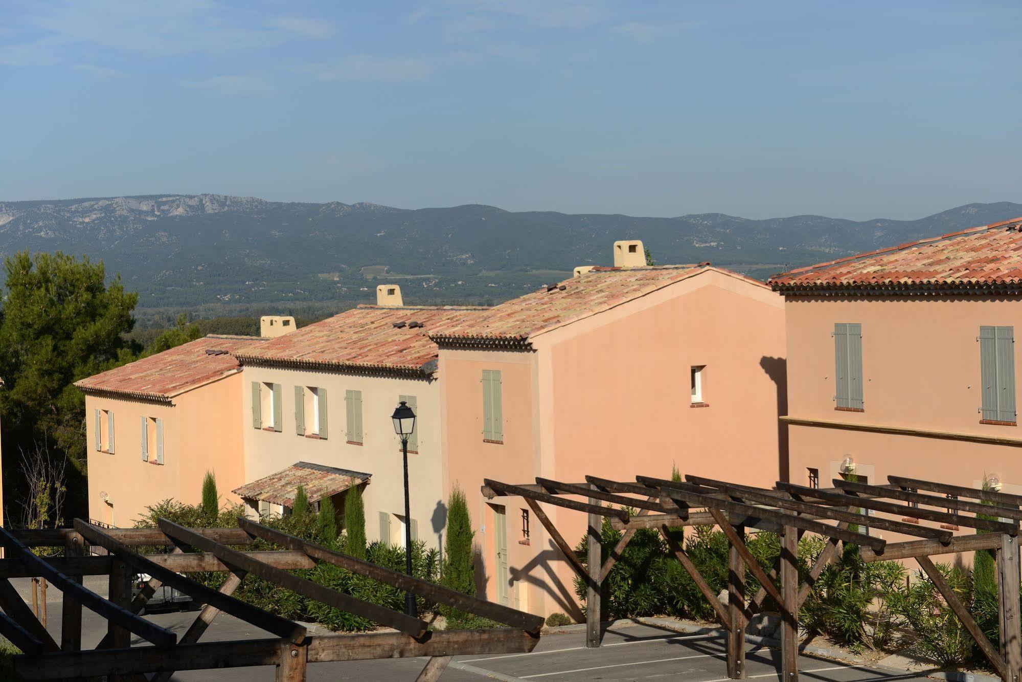 Residence Pierre & Vacances Les Coteaux De Pont-Royal Mallemort Bagian luar foto